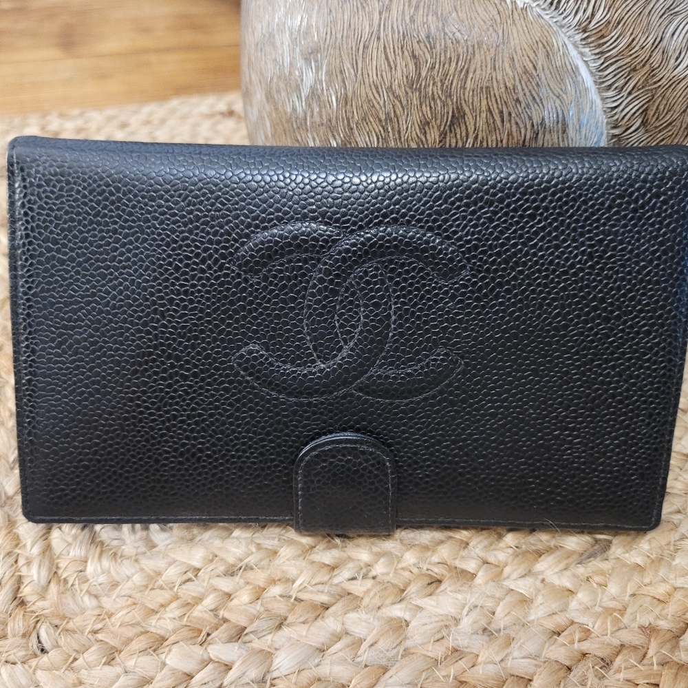 Chanel wallet